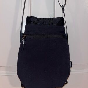 lululemon Black Crossbody Water Bottle Bag